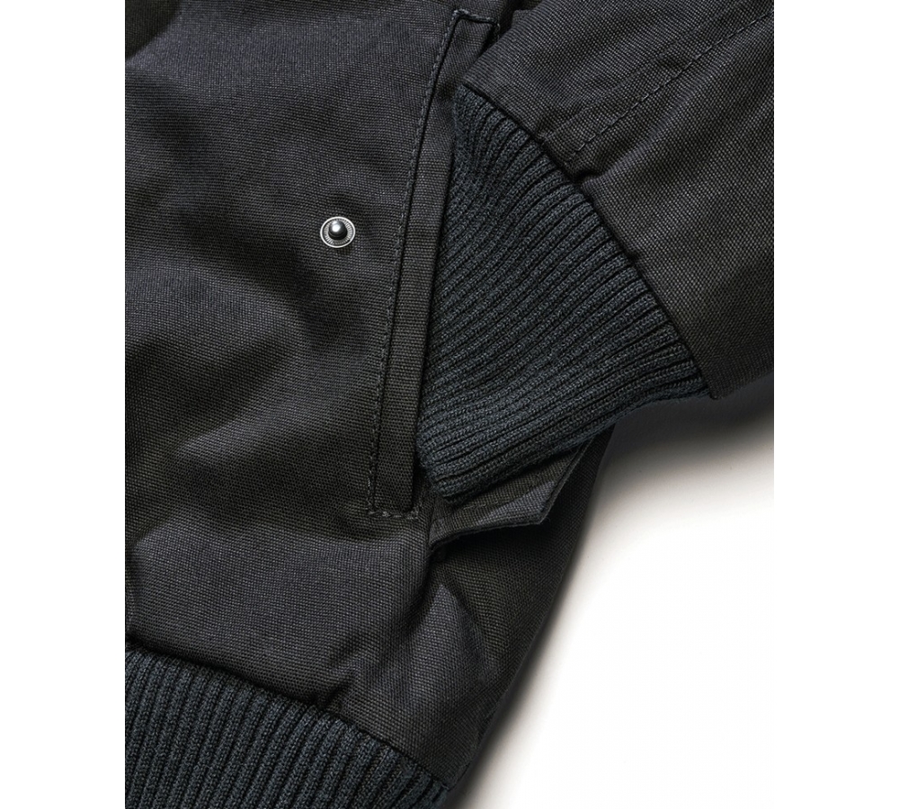 Essential Jacket schwarz