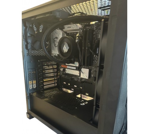 Gaming PC / AMD Ryzen 5 7600X / SSD NVMe 1000GB / DDR5 32GB / schwarz