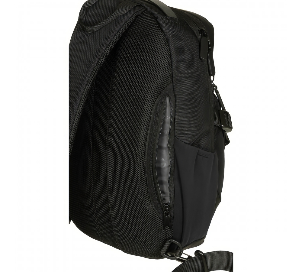 Taška přes rameno Travel Sling černá